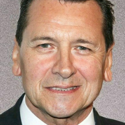 mark-lindsay-chapman